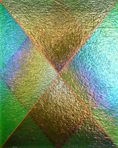 Fused iridescent glass pattern