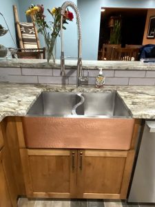 Double Basin Farmhouse Sink with S-divider